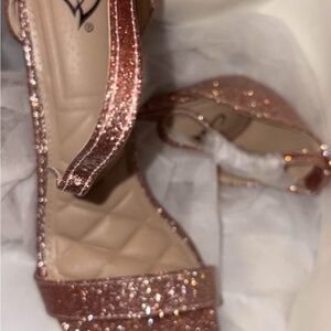 Windsor NWT glitter heels